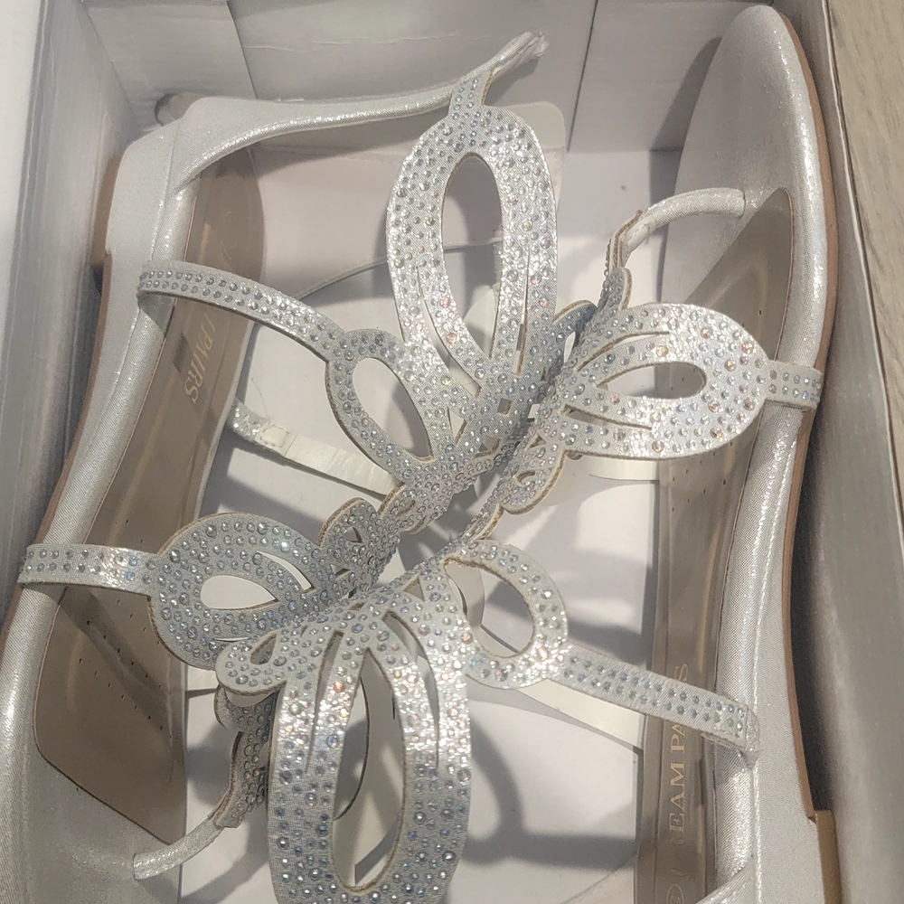 Elegant White Strappy Sandals
